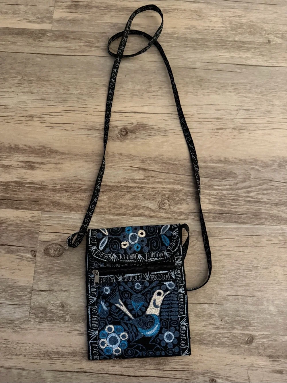 N/A stylish embroidered